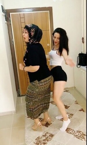 بنوتات حلوات سحاقيات في صور مثيرة