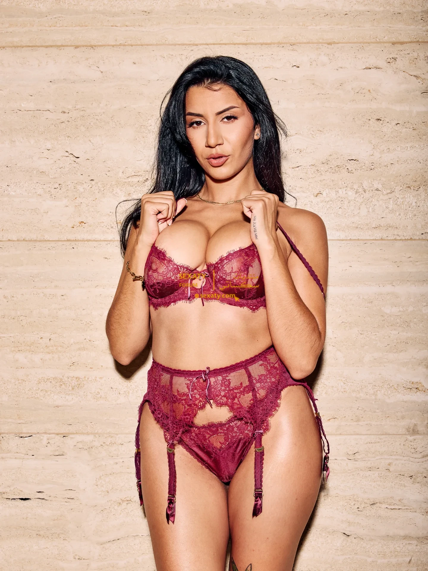 wander_lust_love_vixens--0005.webp